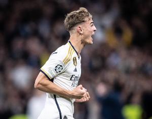 西媒：皇马密切关注帕斯在科莫的成长，认为这笔转会很成功