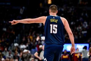 【直播吧评选】12月31日NBA最佳球员：约基奇