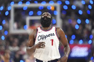 哈登至少罚10球 快船本季11-0了