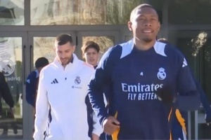 已伤缺一年！阿拉巴今日回归皇马合练