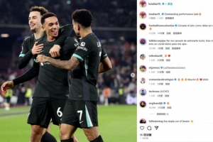 阿诺德&迪亚斯&若塔晒照纪念胜利：年度收官战，全队送上出色表现