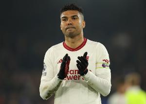 巴媒：卡塞米罗愿离开曼联，沙特决心冬窗签他但没想好分给哪队