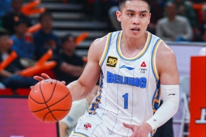 中规中矩！陈盈骏全场13中6 贡献13分2篮板9助攻2抢断