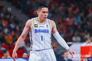 脚踝受伤提前退赛！陈盈骏22分钟9中4拿下13分1板3助