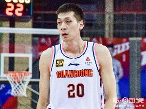 两次关键跑位上篮杀死比赛！任骏飞复出11投8中拿到16分7板3助