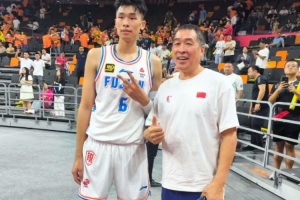 邹阳：2024充满挫折、曲折&无论输赢不留遗憾 祝大家新年快乐！