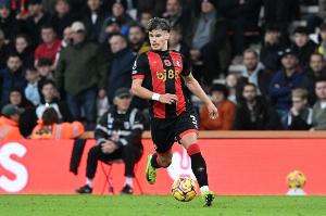 记者：科尔克兹从小崇拜维迪奇，他全家都是曼联球迷