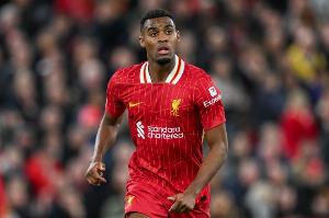 本赛季英超中场球员拦截次数榜：赫拉芬贝赫36次居首，凯塞多次席