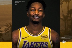 苏群：奢侈税高压和加强防守的趋势让湖人选了DFS 瓦兰是不会来了