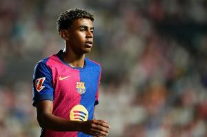 世体：亚马尔可能1月1日恢复训练，巴萨希望他能出战西超杯