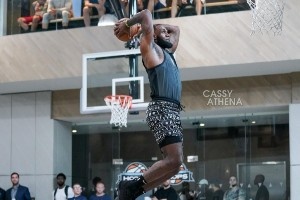 知名训练师：詹姆斯说自己可以在高水平上再打5-7年 这毫无疑问！