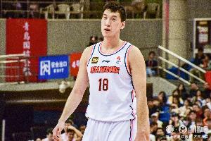 最后2记三分将自己拖出会议室！杜润旺11中2 拿到6分2板2助