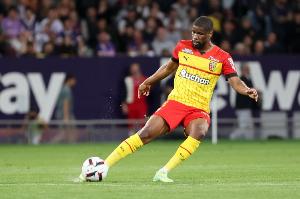 天空体育：狼队有意朗斯中卫丹索，将其视为冬窗头号引援目标