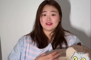 刘禹彤：2024没存款&没对象 穷得很稳定 祝大家2025岁岁躺平安