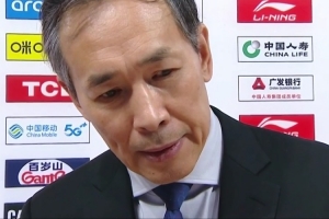 许利民：今天周琦感冒很严重 他主动请缨上场鼓舞了全队