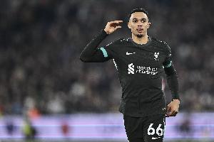 电讯报：皇马愿2500万镑签阿诺德，利物浦坚称多少钱也比不上冠军