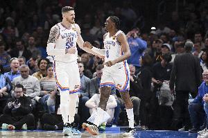 哈滕：杰伦威组织能力很棒 相比在尼克斯本赛季接到空接传球更多