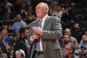 乔治-卡尔追着老詹黑网友回击：你的葬礼都不会有40个人在乎