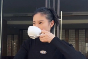 真飒！王思雨更新社媒晒日常随笔：我来啦2025 多来找我玩