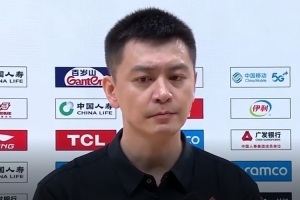 杨鸣：球队人员短缺已经到了极限 今天球员们的发挥让我非常感动
