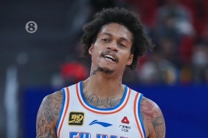 这是外援水平？约瑟夫-杨7中0没有得分进账 仅有6助3断