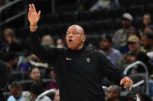 老里弗斯曾2次执教夺冠 1次最佳教练&4次执教全明星 入选15大教练