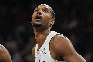 莫布里：猛龙兼具高度与体型我们要匹配其强度 会是一组精彩对决