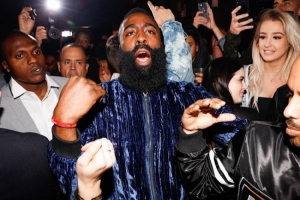 考文顿：哈登经常去夜店嗨到4-5点&喝十几瓶 但早上7点照常训练