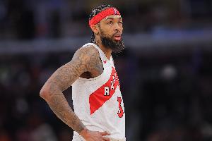 迪恩·韦德：英格拉姆持球攻坚太厉害了 防他要尽可能打乱其节奏