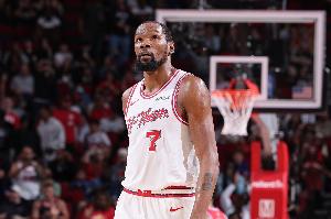 KD上场时间高居联盟第2&近12年新高+跟腱断裂后出场最多一季