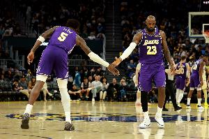 魔术师：湖人五人上双 若詹姆斯持续获这种助力&湖人大概率过首轮