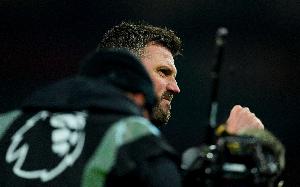 并不常见！曼联历史第二次在单赛季英超联赛双杀切尔西