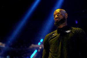 1995年来季后赛胜场：詹姆斯185场超马刺全队排名第一