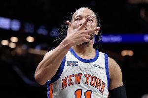 布伦森首节19分 迈克·布朗：他拿出应有的担当 帮我们建立起领先