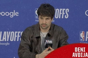 【完整版】阿夫迪亚：季后赛初体验令人激动 需提升防守增加对抗