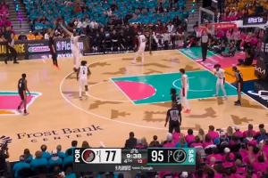 太狠了！文班站帽后 三分&篮下2+1&极限打板连得9分