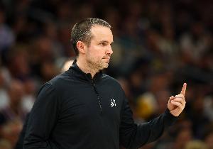 奥特：雷霆的补位协防联盟顶尖 他们的防守压迫性极强